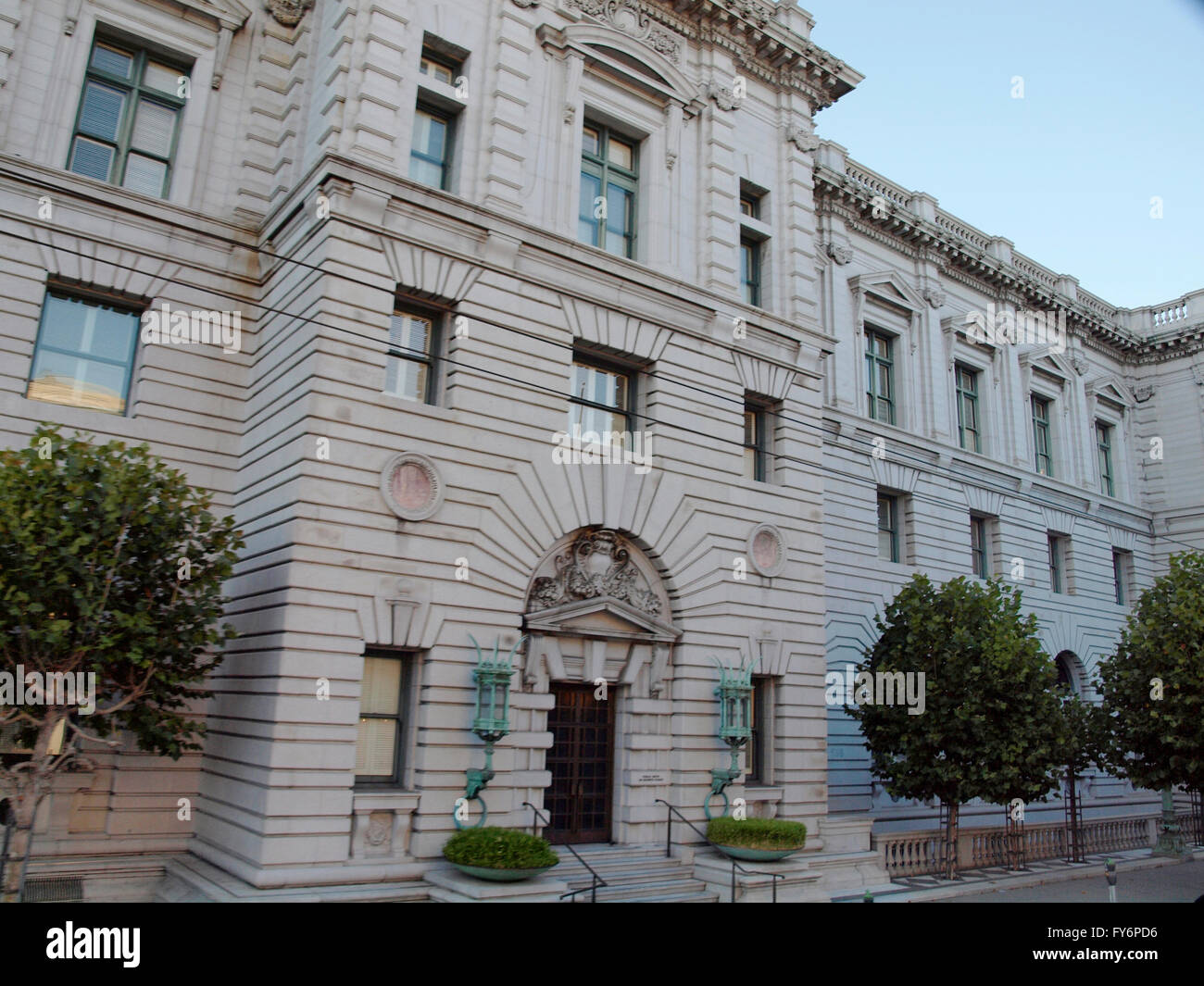 Entrance to United States Court of Appeals, Ninth Circuit .  Headquartered in San Francisco, California, the Ninth Circuit is by Stock Photo