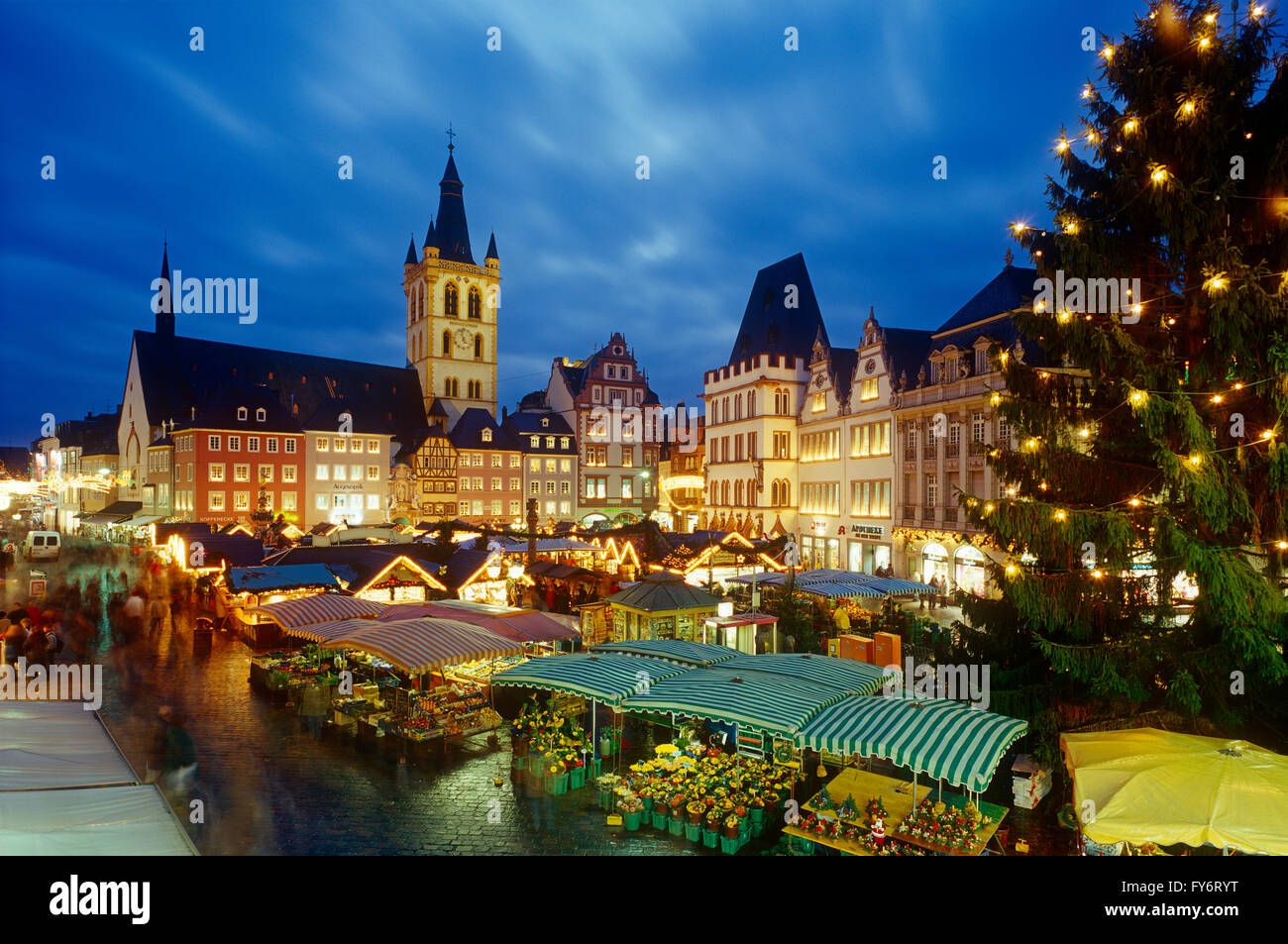 Christmas market in Tier, Market Square, Rhineland Palatinate, Germany Stock Photo