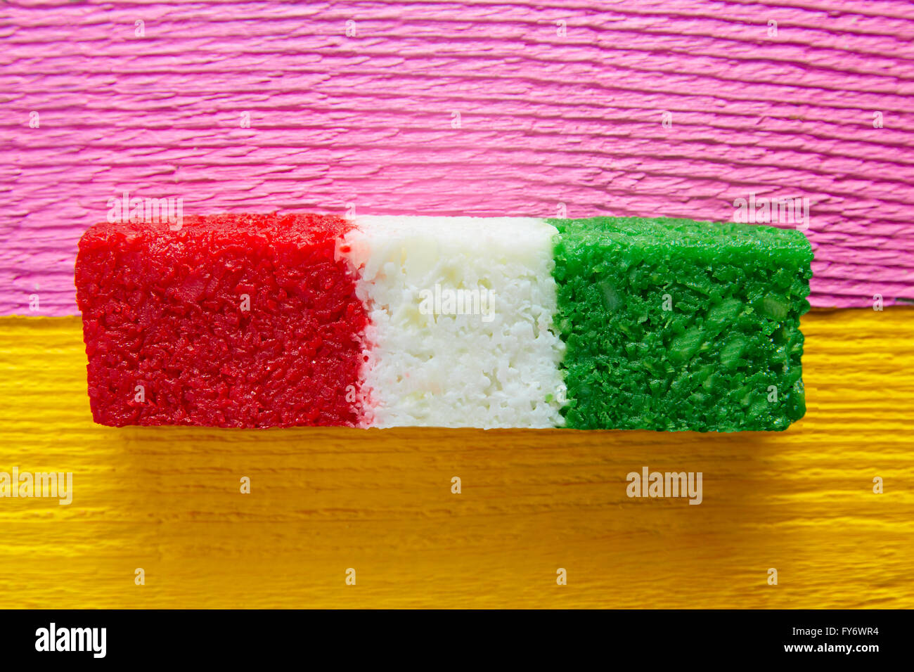 Mexico flag cake hi-res stock photography and images - Alamy, image size:1300x956