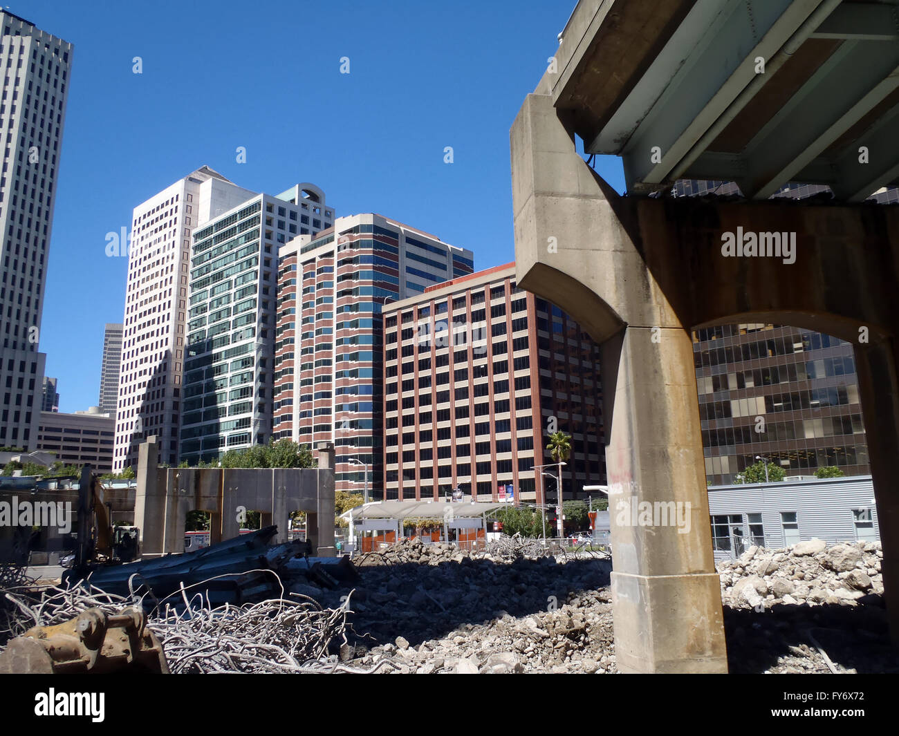 Destroyed Highway in Downtown San Francisco from an on ramp no longer ...
