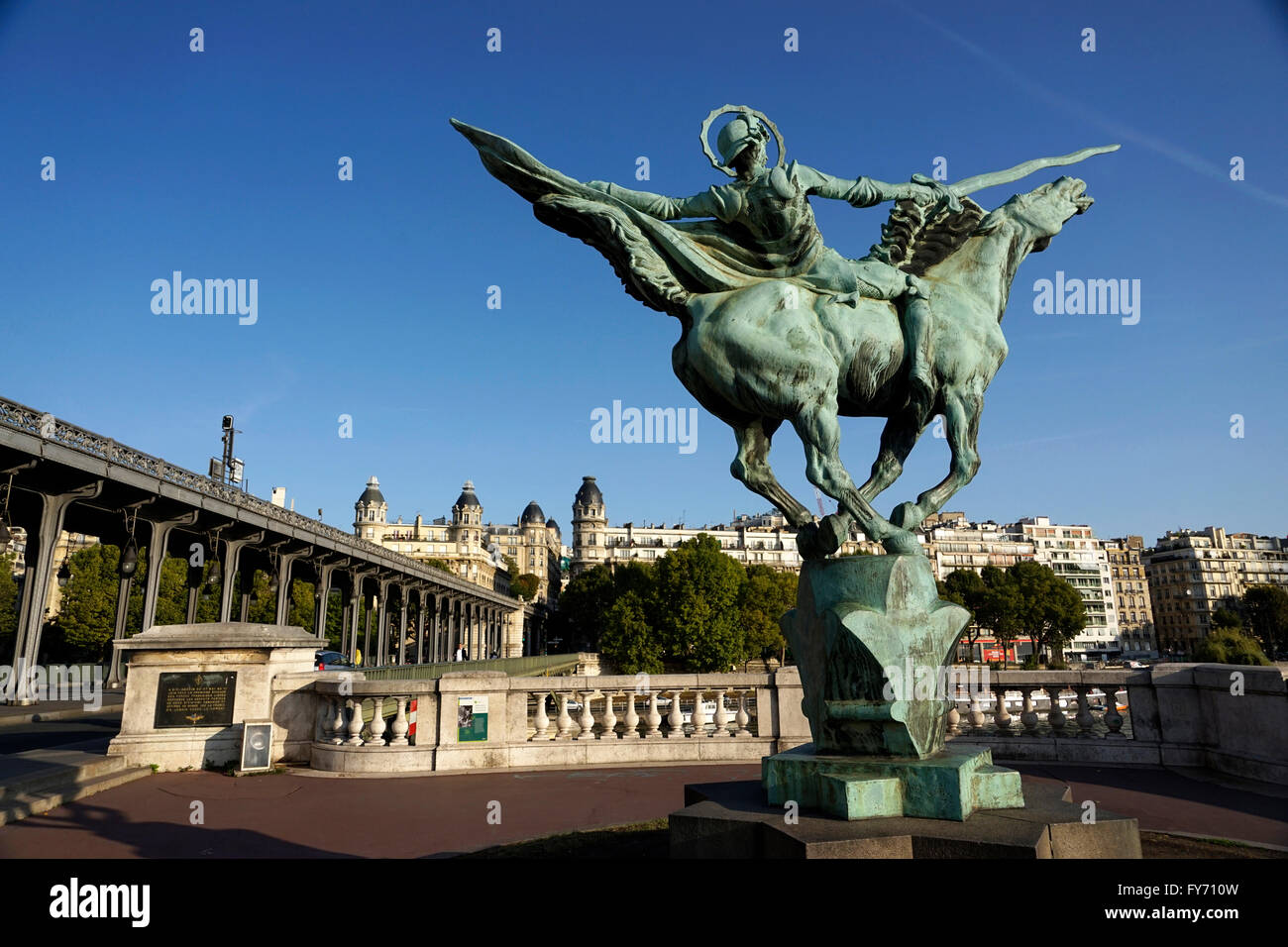 The statue of La Fance Renaissante by Holger Wederkinch by the Pont Bir Hakeim bridge, Paris, France Stock Photo