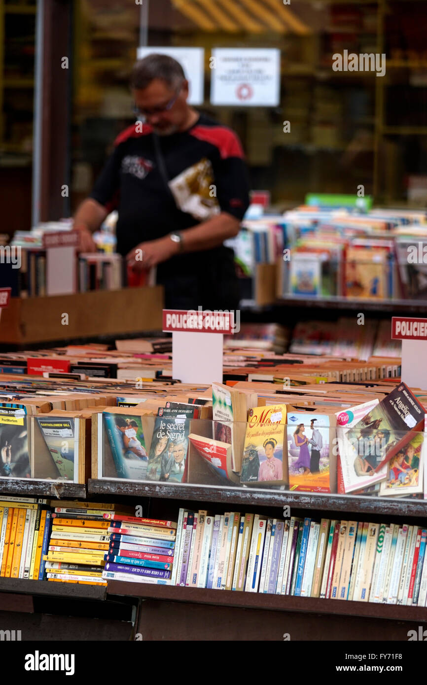 Paris publish hires stock photography and images Alamy