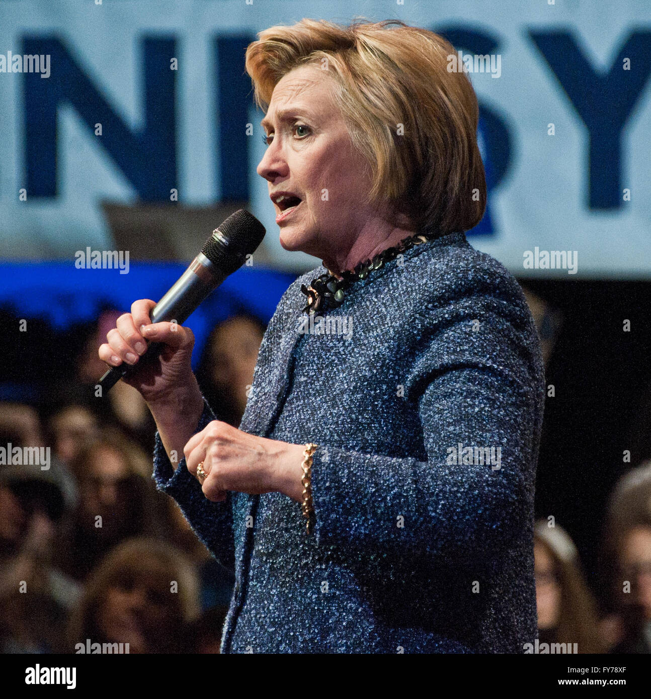 Philadelphia, PA, USA. 20th April, 2016. Hillary Clinton Campaigns at The Fillmore. Stock Photo