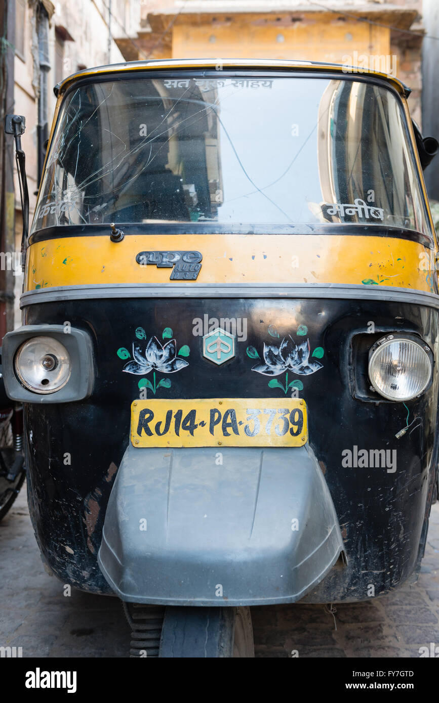 Front of auto rickshaw in old town of Jaipur Stock Photo Alamy