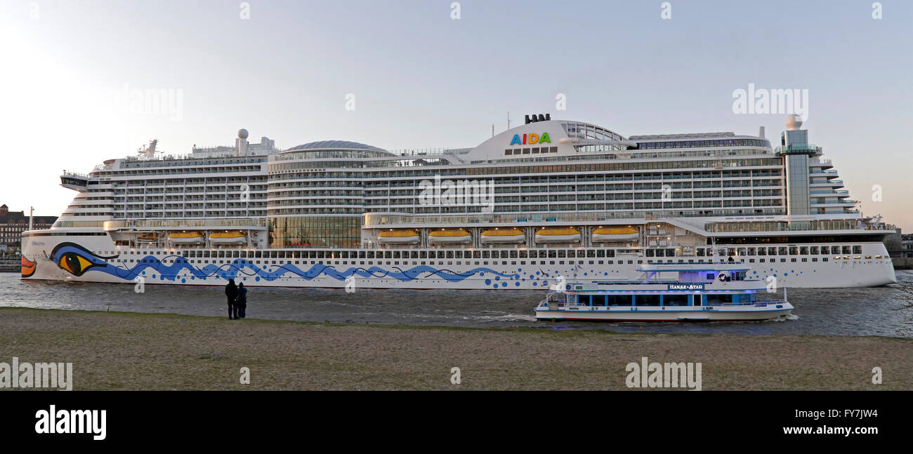 cruise ship ´AIDAprima´, Harbor, Hamburg, Germany Stock Photo