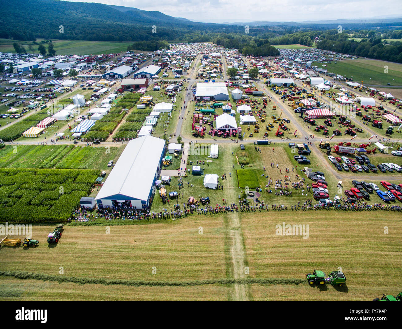 Tractor show hires stock photography and images Alamy