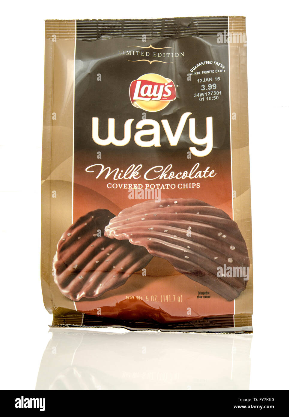 Lays potato chips hires stock photography and images Alamy