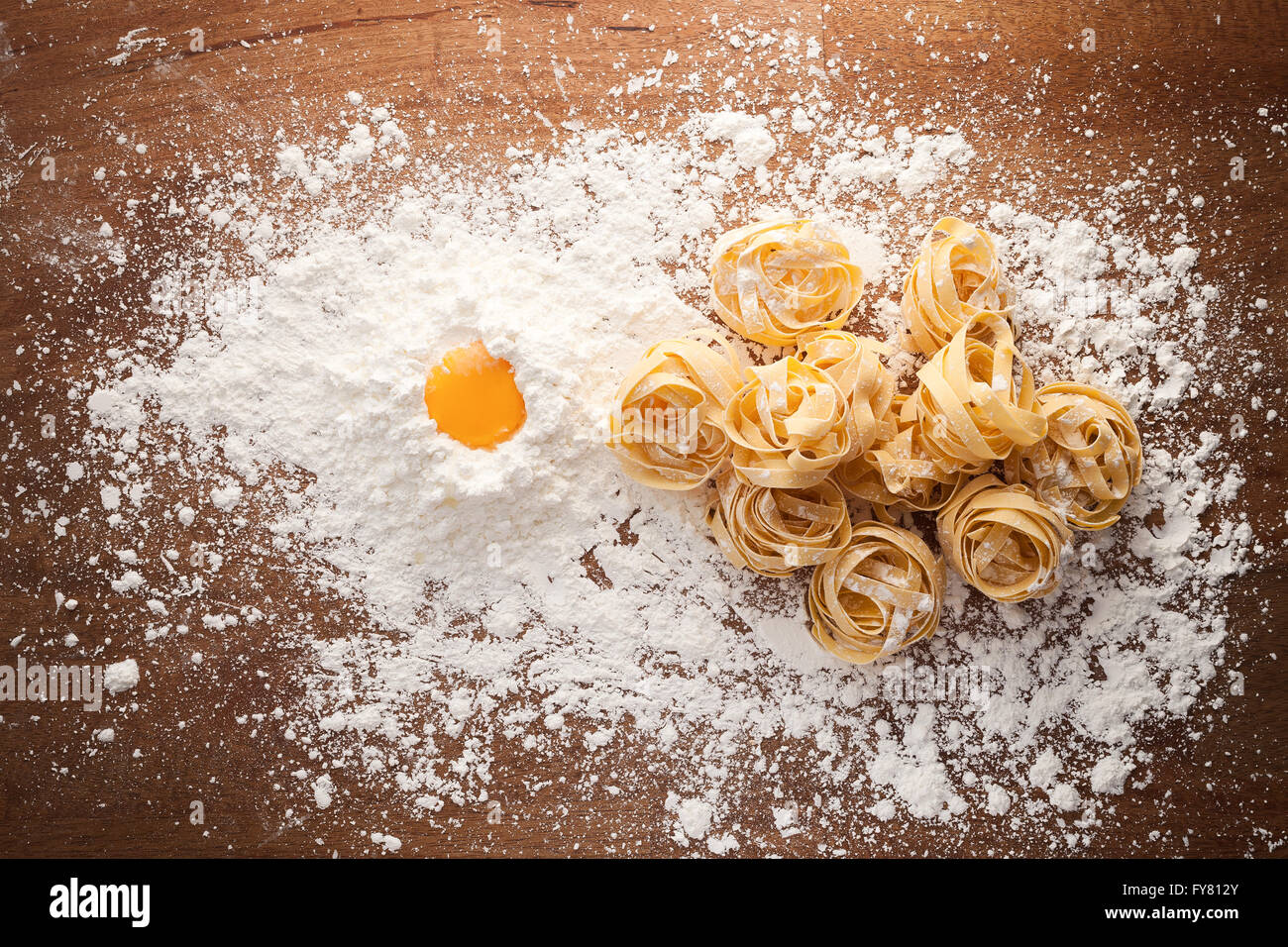 fettuccine pasta italian food still life rustic flat lay wood