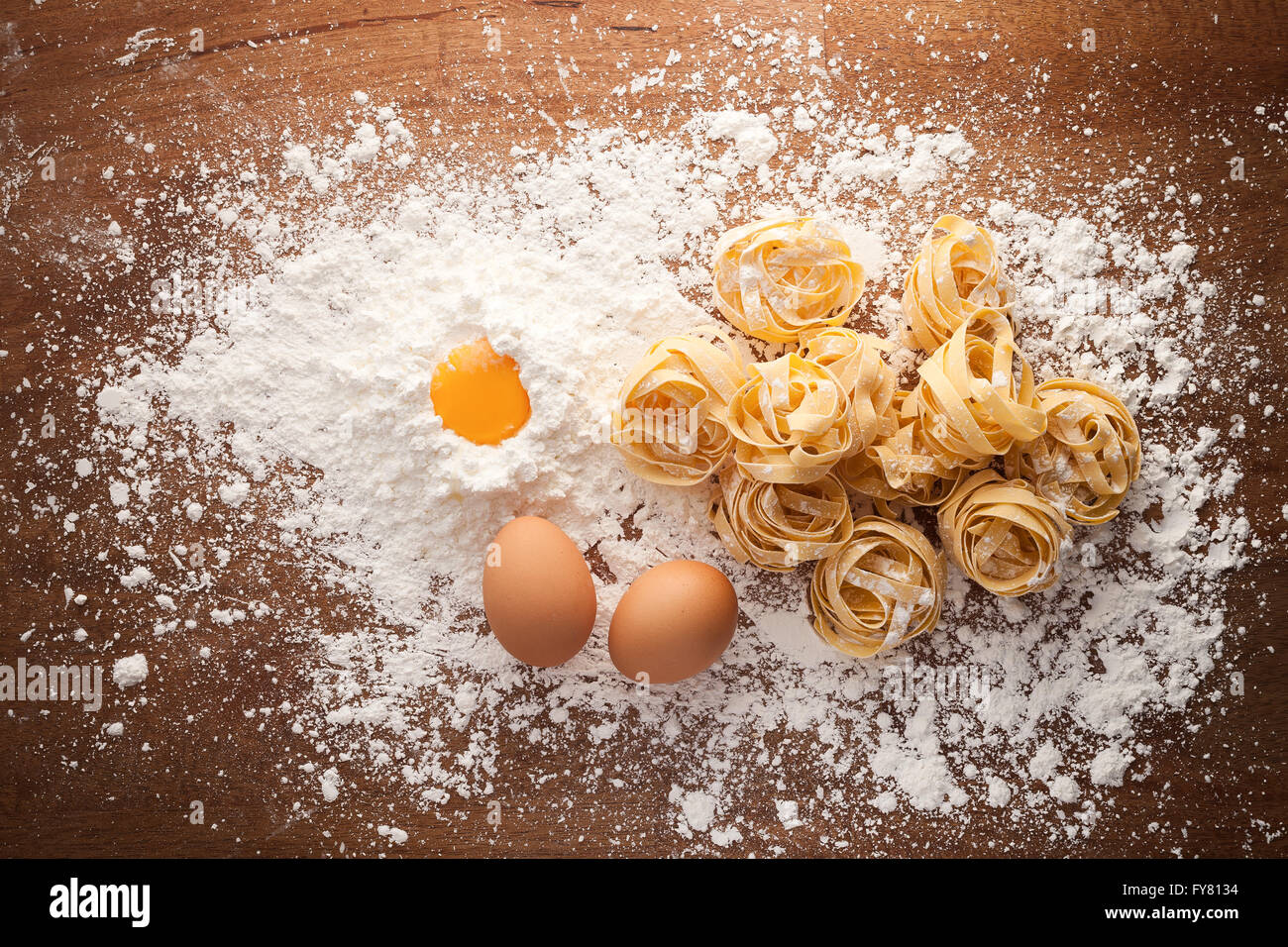 fettuccine pasta italian food still life rustic flat lay wood
