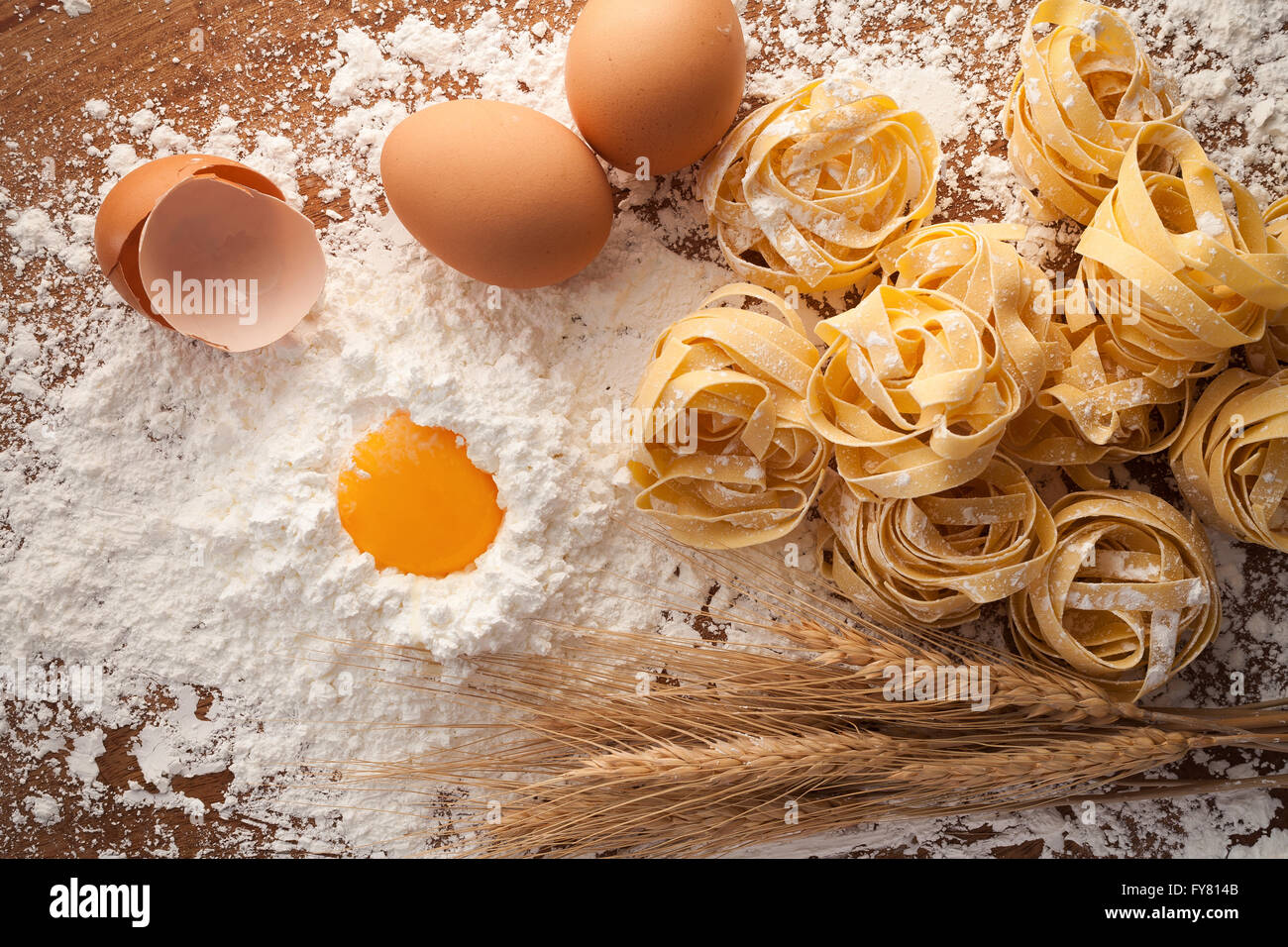 fettuccine pasta italian food still life rustic flat lay wood