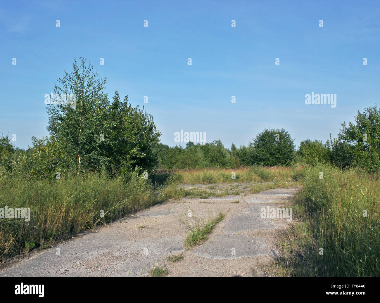Road and cement road hi-res stock photography and images - Page 3 - Alamy