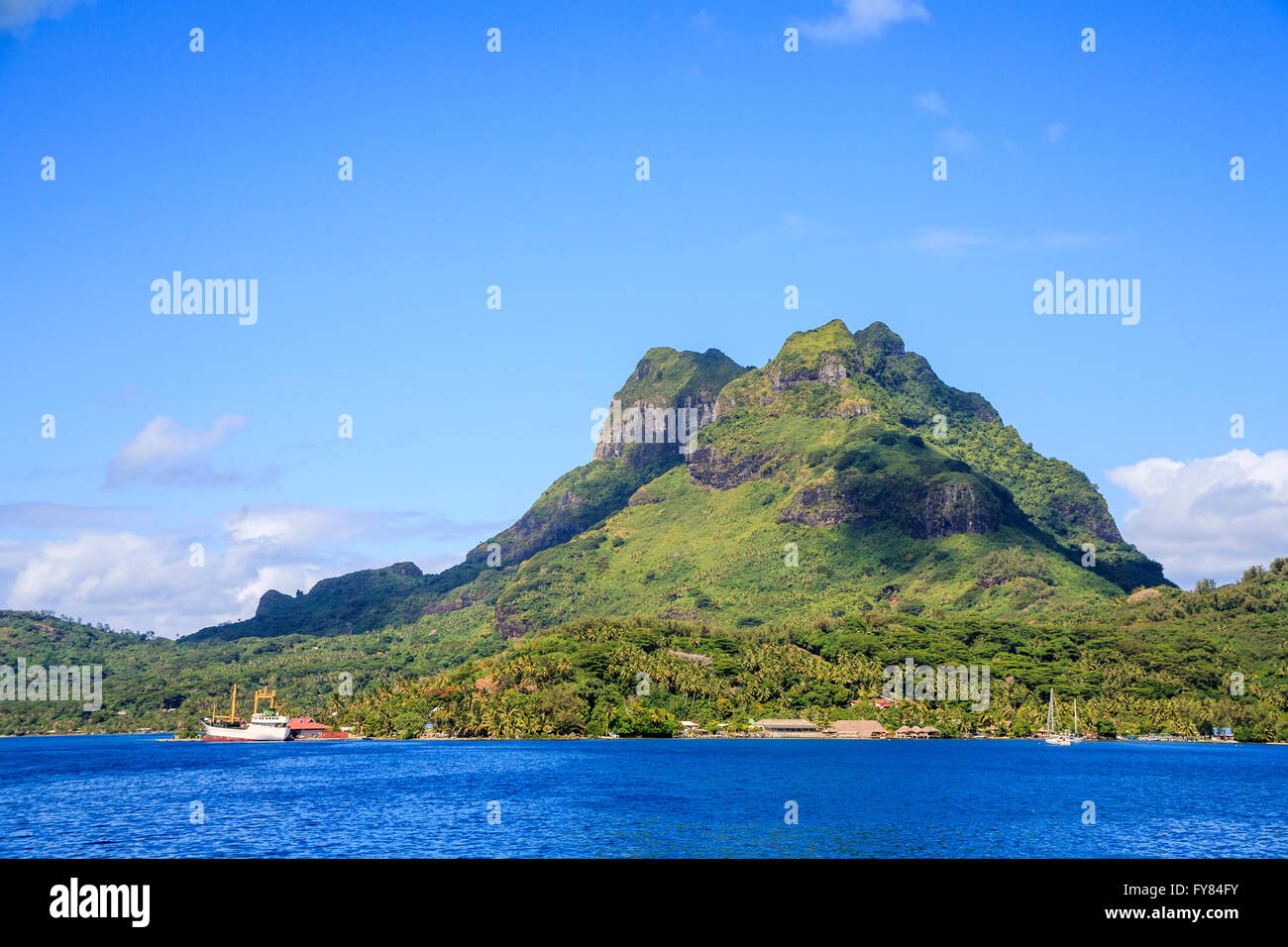 Mount pahia on bora bora hi-res stock photography and images - Alamy