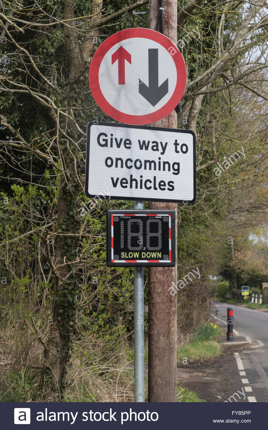 Priority Road Sign Stock Photos Priority Road Sign Stock Images Alamy