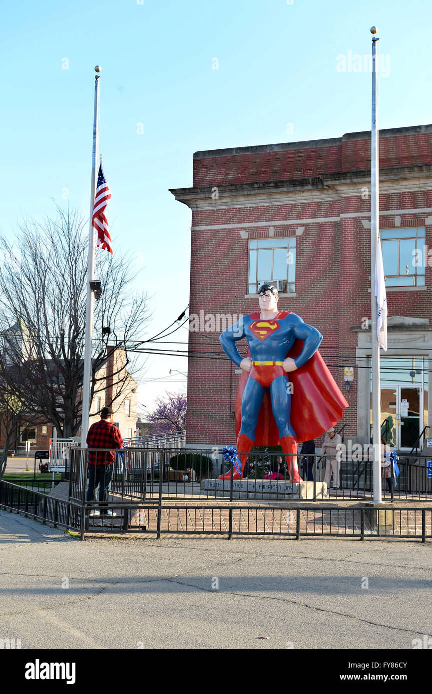 Metropolis, IL, USA – March 25, 2016: Visitors at the Superman Museum and hometown in Metropolis, Illinois Stock Photo