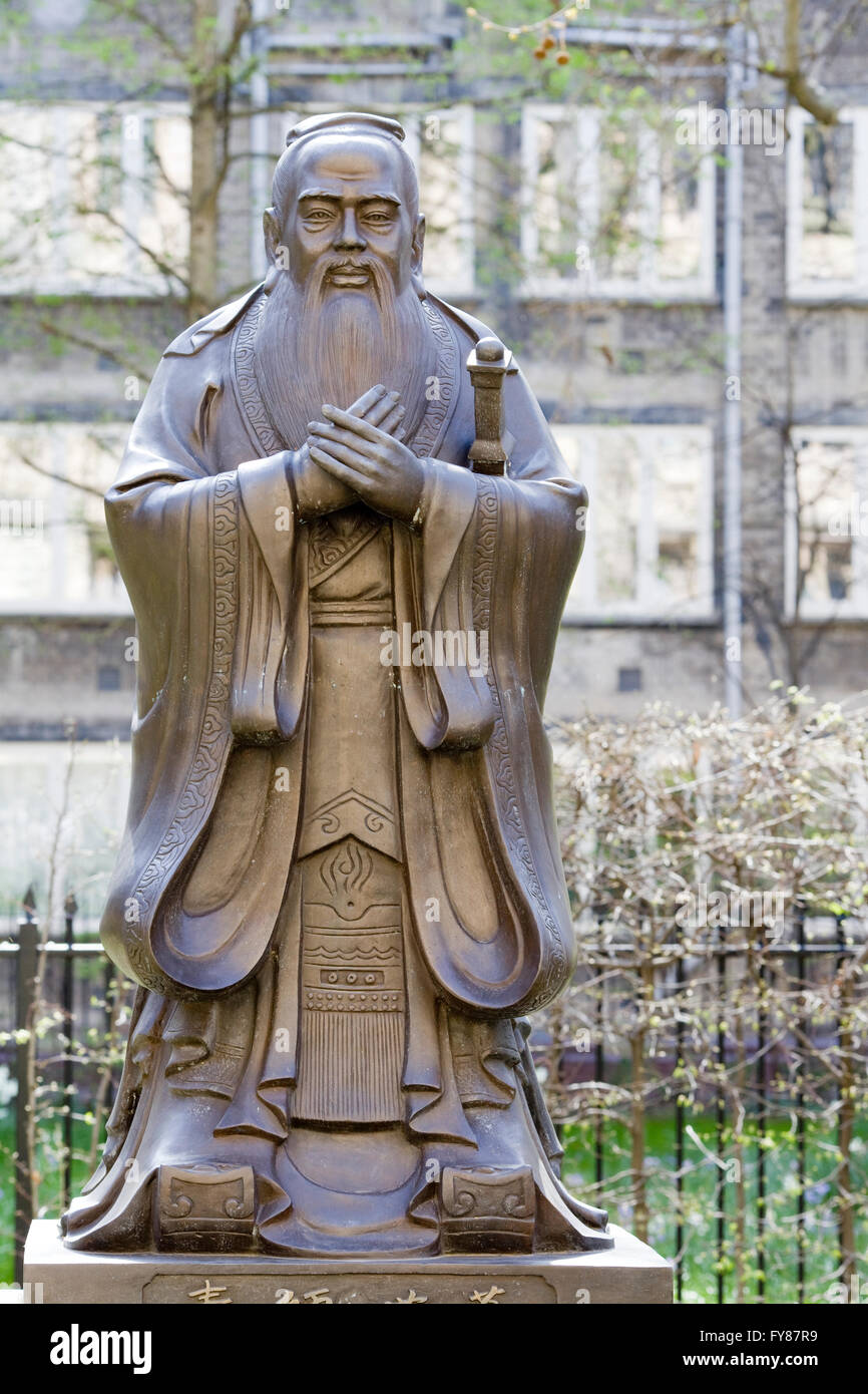 Statue Kings College Hi res Stock Photography And Images Alamy statue-kings-college-hi-res-stock-photography-and-images-alamy