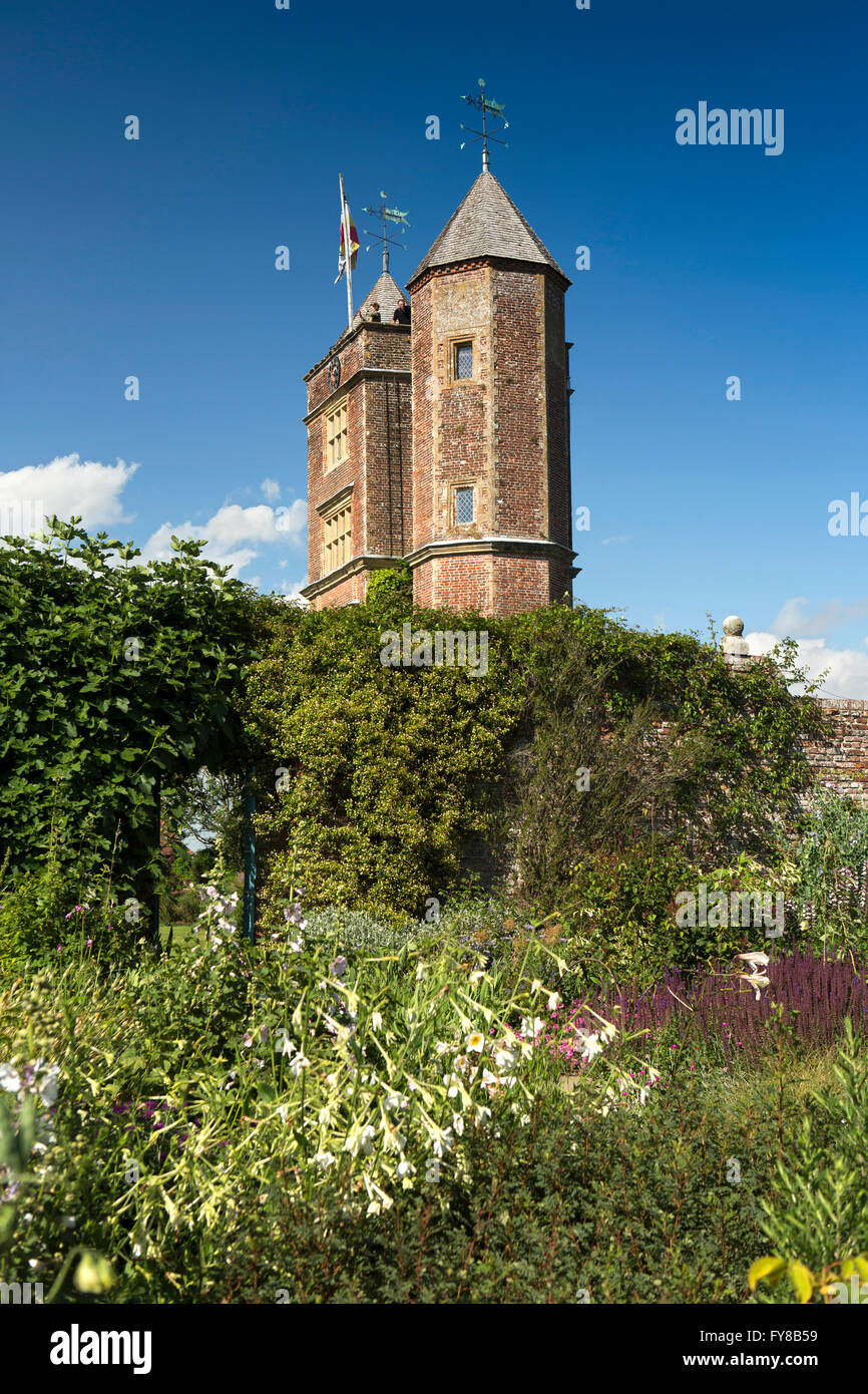 UK, Kent, Sissinghurst Castle, Elizabethan Tower, built in 1530s by Sir Richard Baker, from the Rose Garden Stock Photo