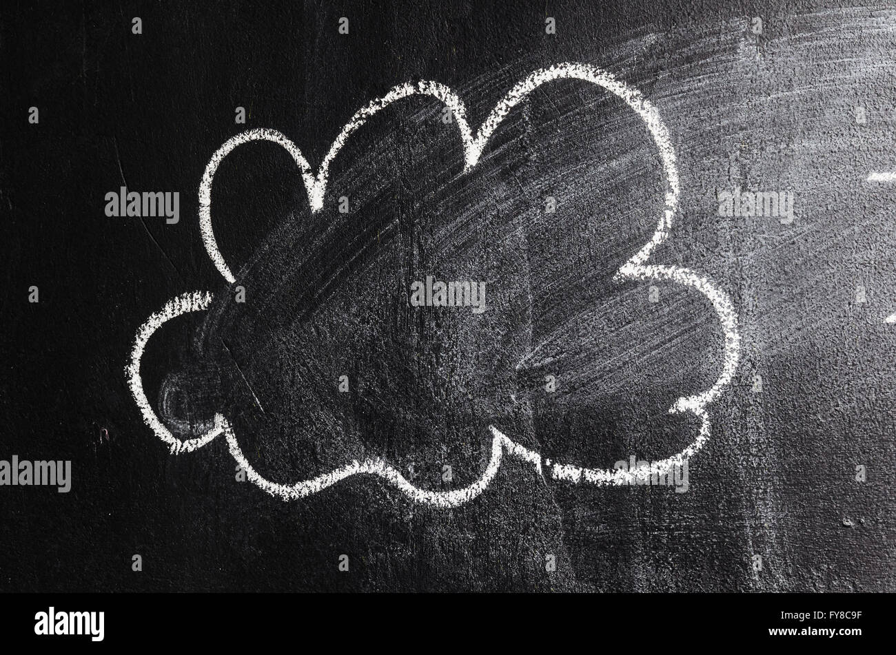 Мел для доски. Рисунки мелом на доске. Сердечки мелом на однотонном фоне. Рисунки для девочек мелками. Сердечко мелом.