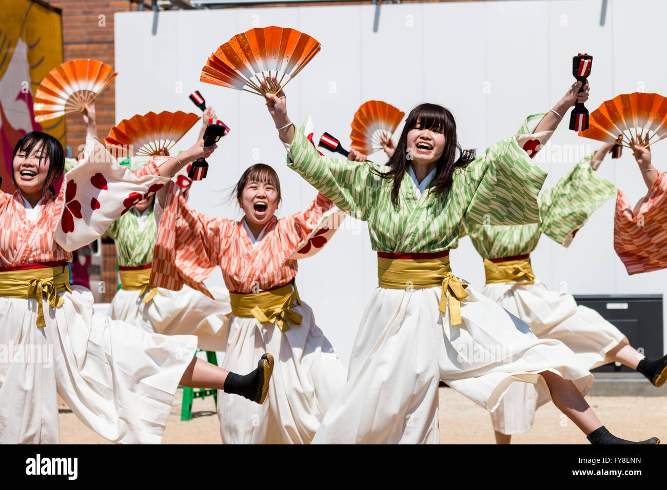 Japanese fan dance hires stock photography and images Alamy