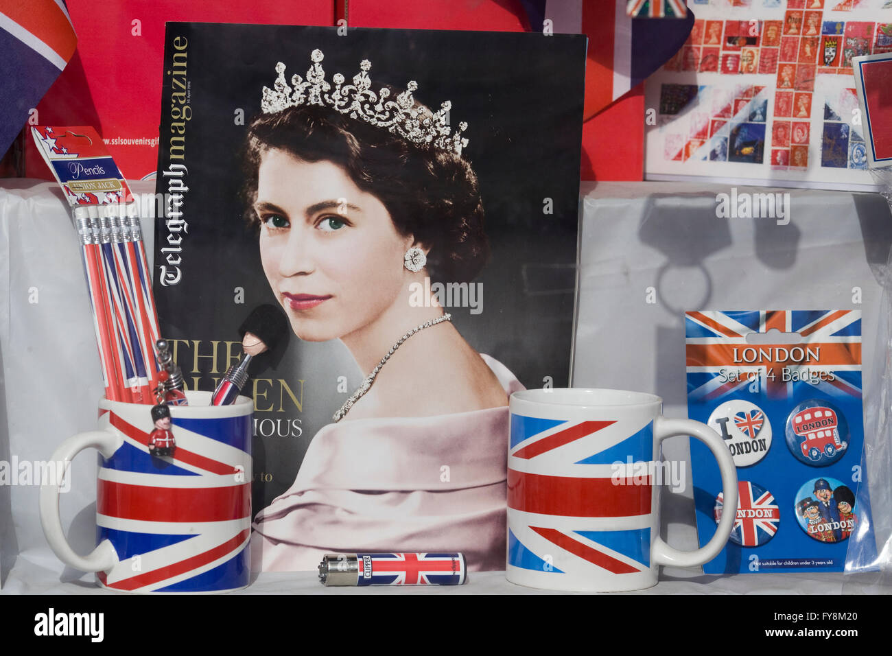 Shop window displaying Queen Elizabeth Memorabilia Stock Photo - Alamy