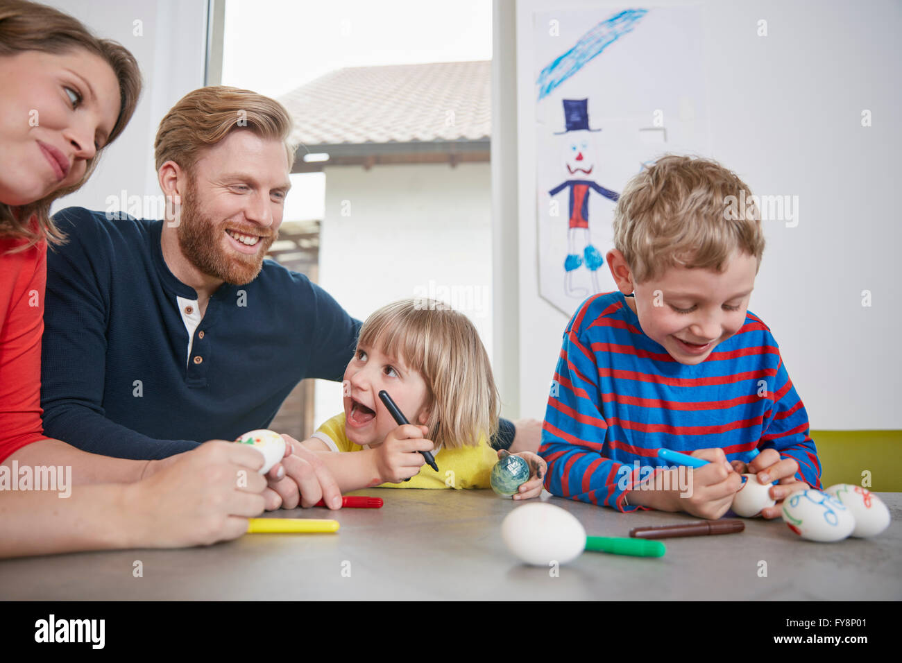 Painting of happy children hi-res stock photography and images - Alamy