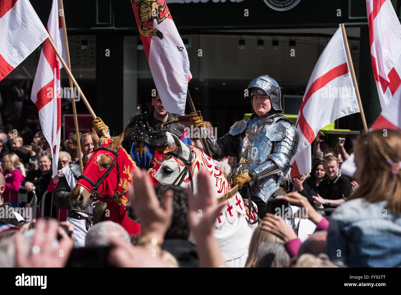 Knight with st georges flag hi-res stock photography and images - Alamy