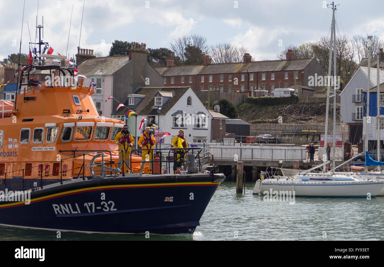 Weymouth, England. 23 April 2016. Queen's 90th Birthday Floating Tribute. RNLI Lifeboat. Credit:  Frances Underwood/Alamy Live News Stock Photo
