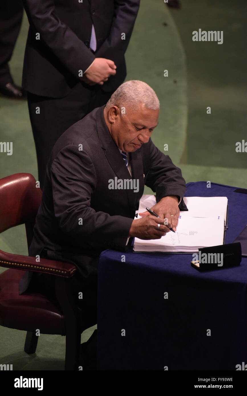 New york accords signing hires stock photography and images Alamy