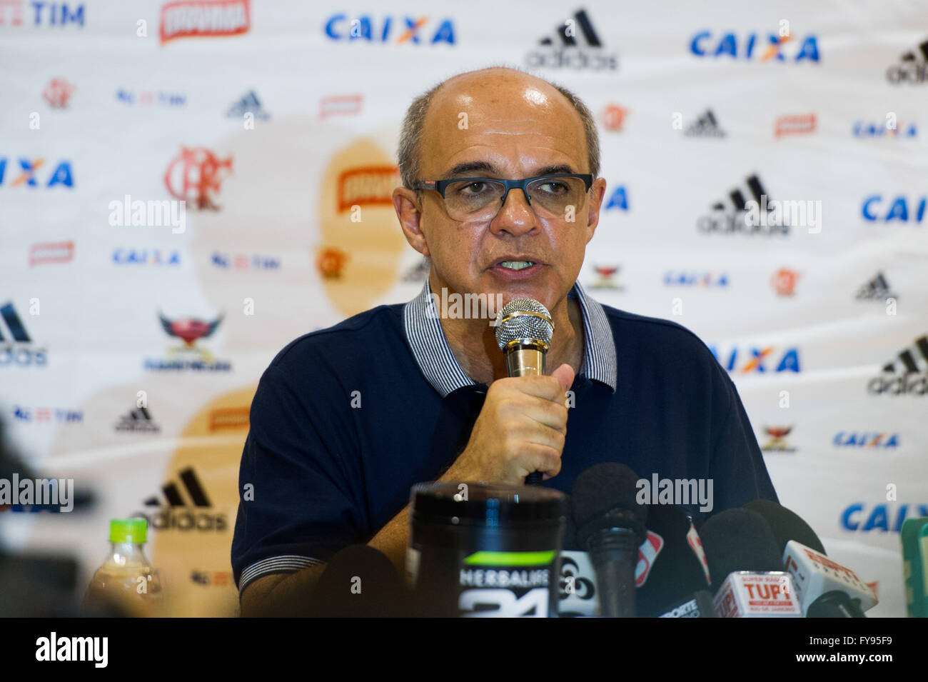 MANAUS, AM - 23/04/2016: TRAINING FLAMINGO - Press Conference Eduardo Carvalho Mello flag for Flamengo training, held at the Arena da Amaz?nia. (Photo: Bruno Zanardo / FotoArena) Stock Photo