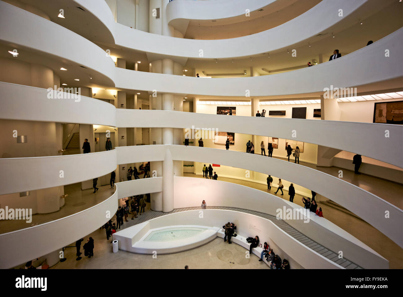 The interior of the Solomon R. Guggenheim Museum, Manhattan New York Stock Photo
