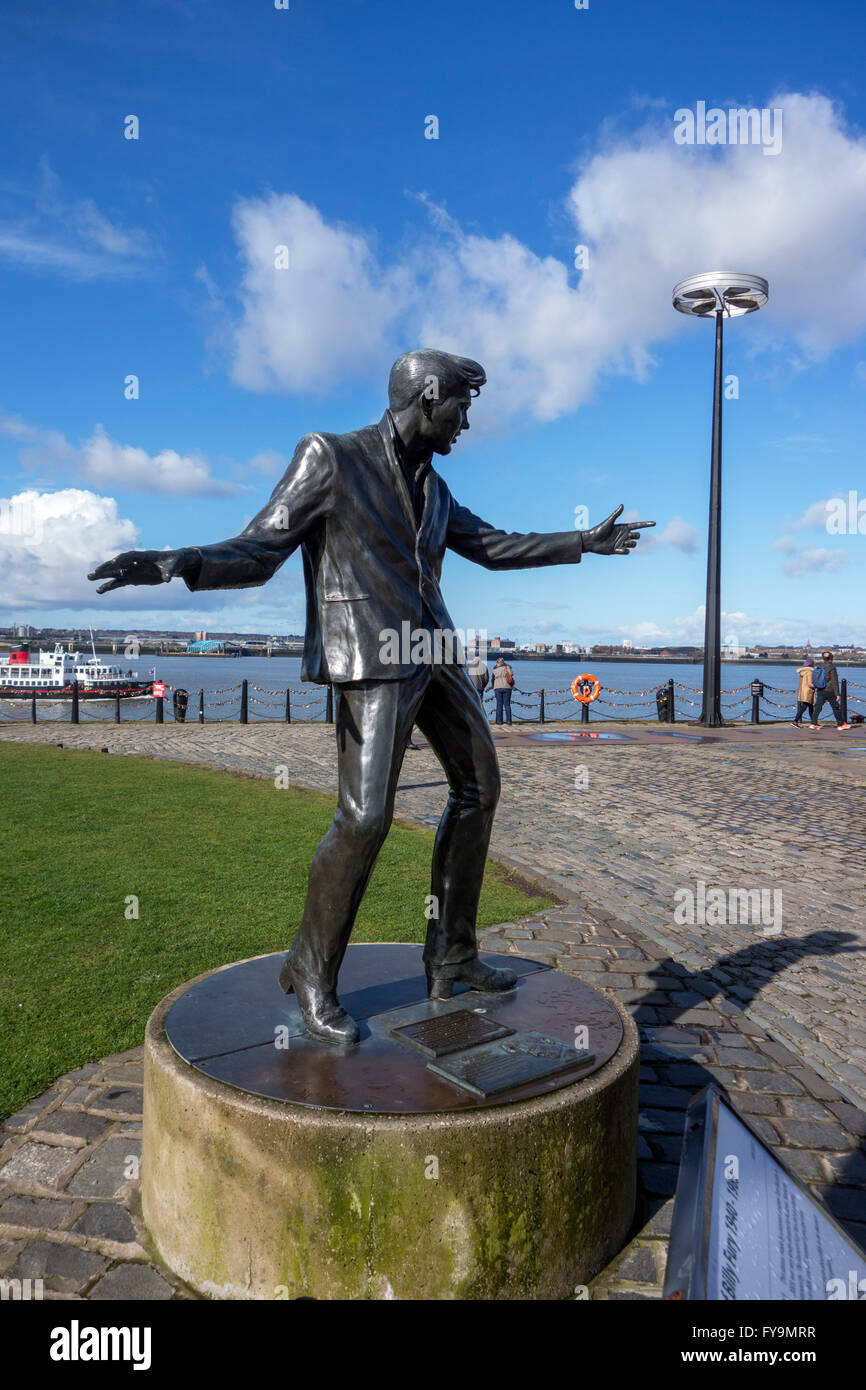 Statue of singer Billy Fury by sculptor Tom Murphy, Albert Dock, Liverpool, Merseyside, England, UK Stock Photo