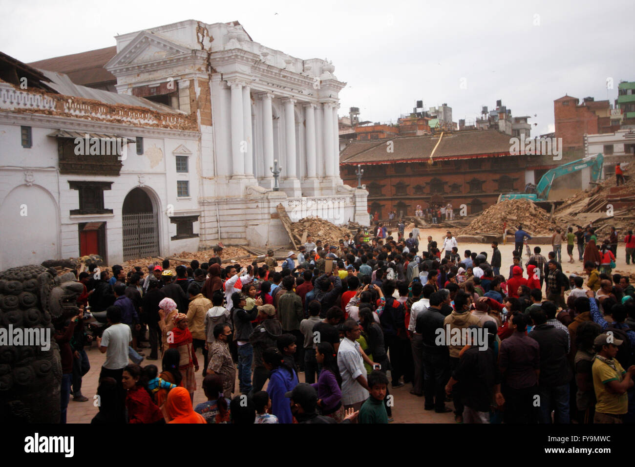 Nepal earthquake 2015 hi-res stock photography and images - Alamy