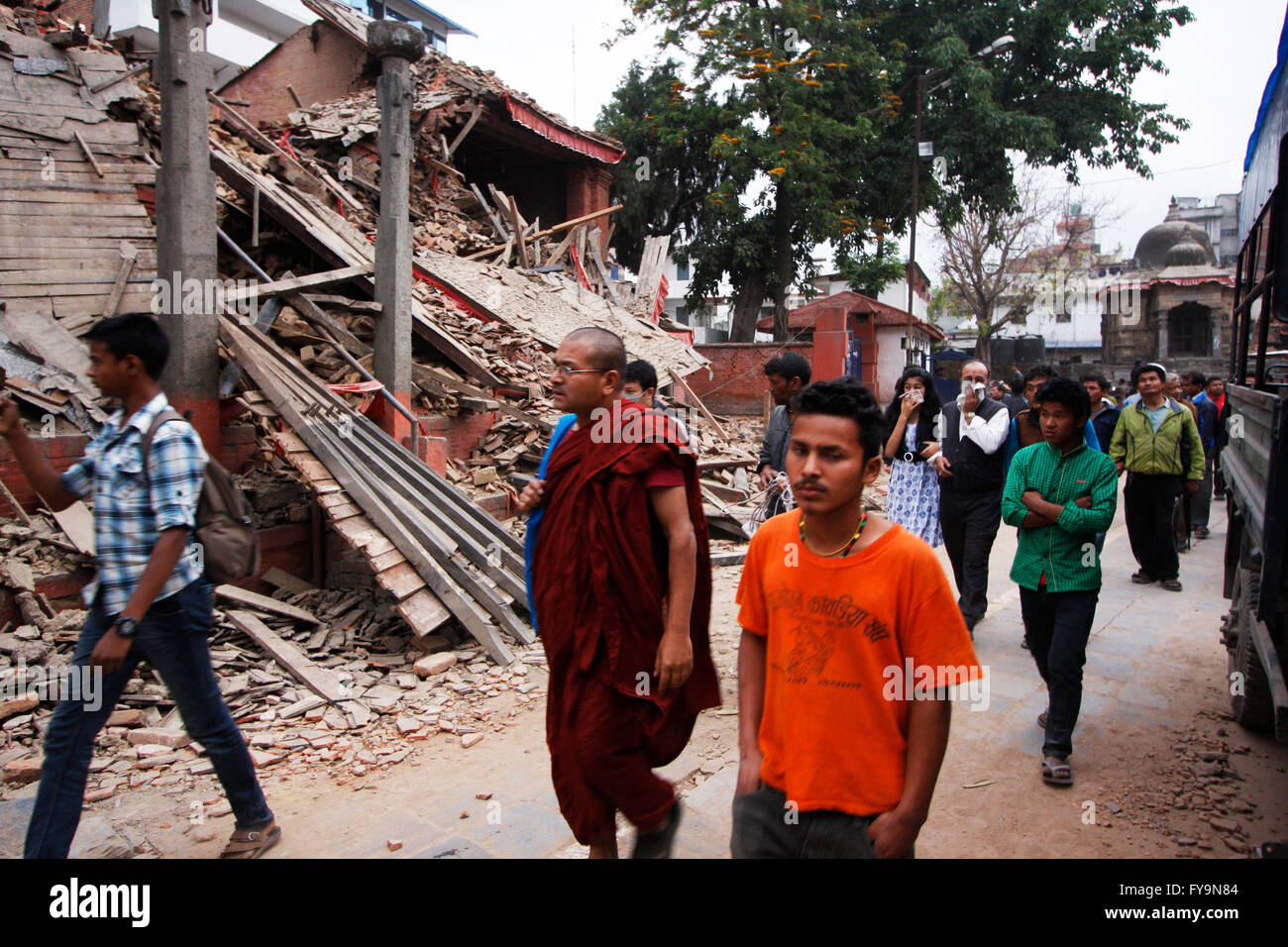 Nepal earthquake 2015 hi-res stock photography and images - Alamy