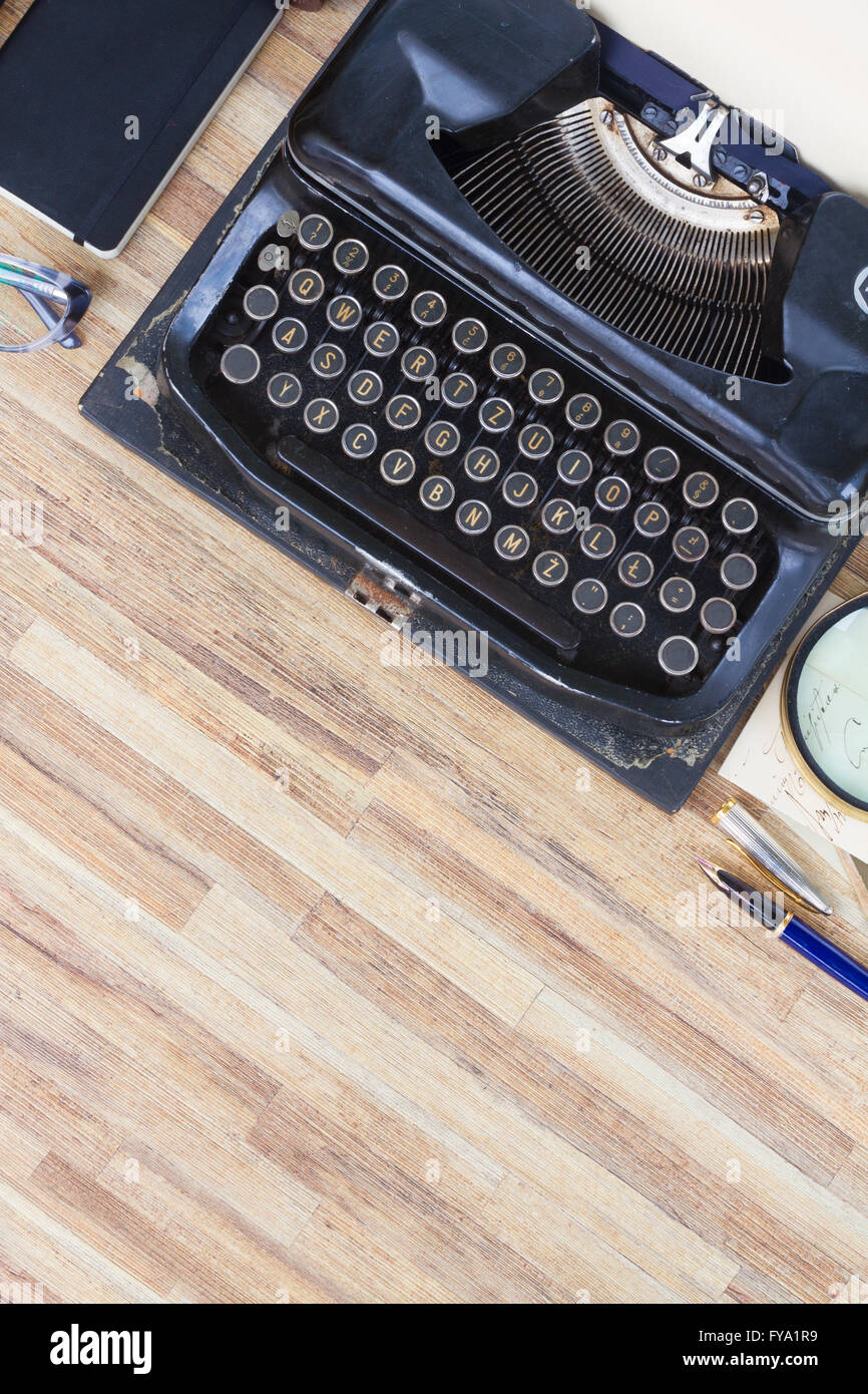 typewriter on table Stock Photo Alamy