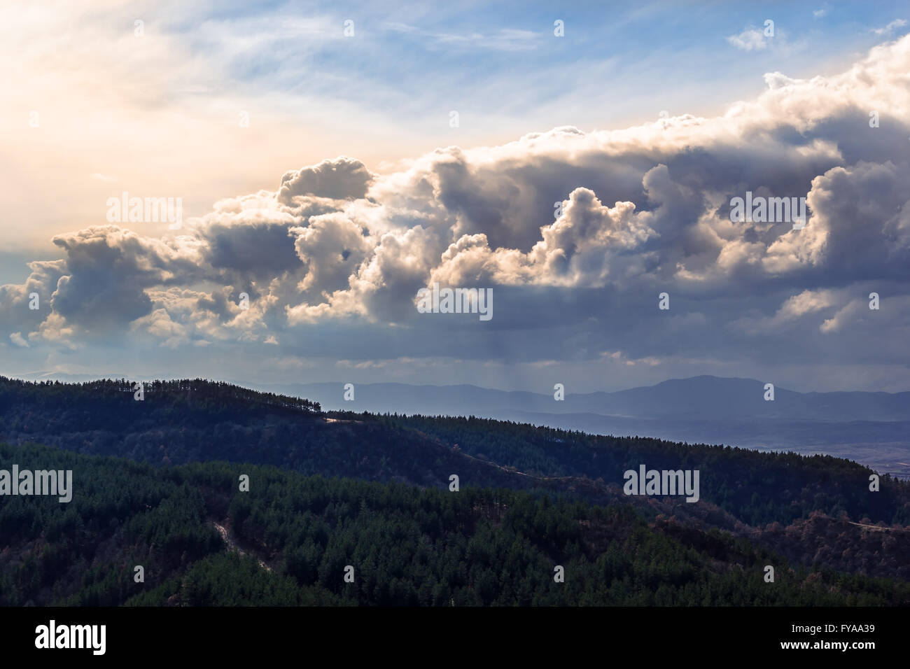 Beautiful sunset clouds mountains hi-res stock photography and images ...