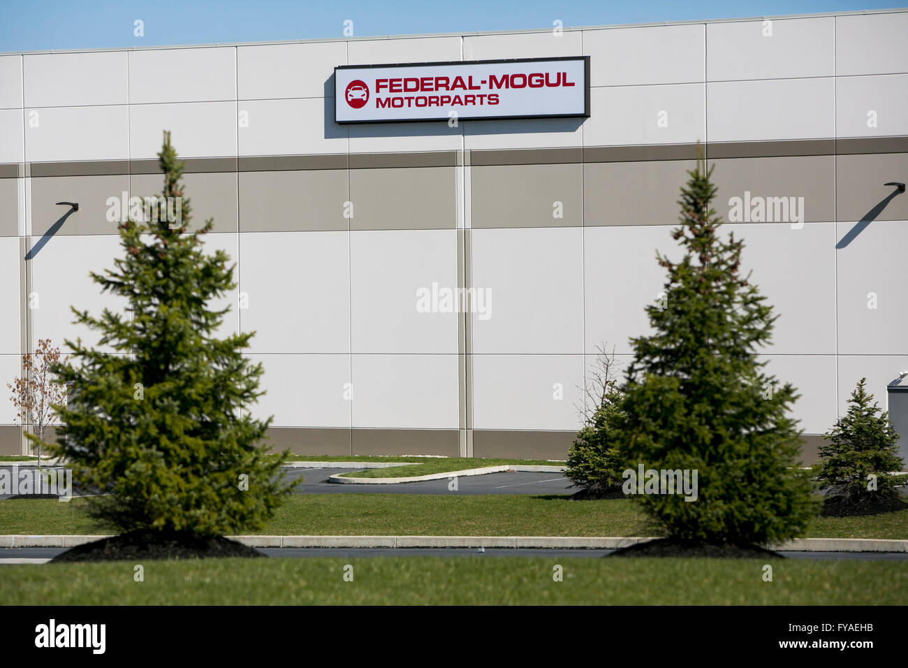 A logo sign outside of a facility occupied by the Federal-Mogul Corporation  in York, Pennsylvania on April 17, 2016 Stock Photo - Alamy