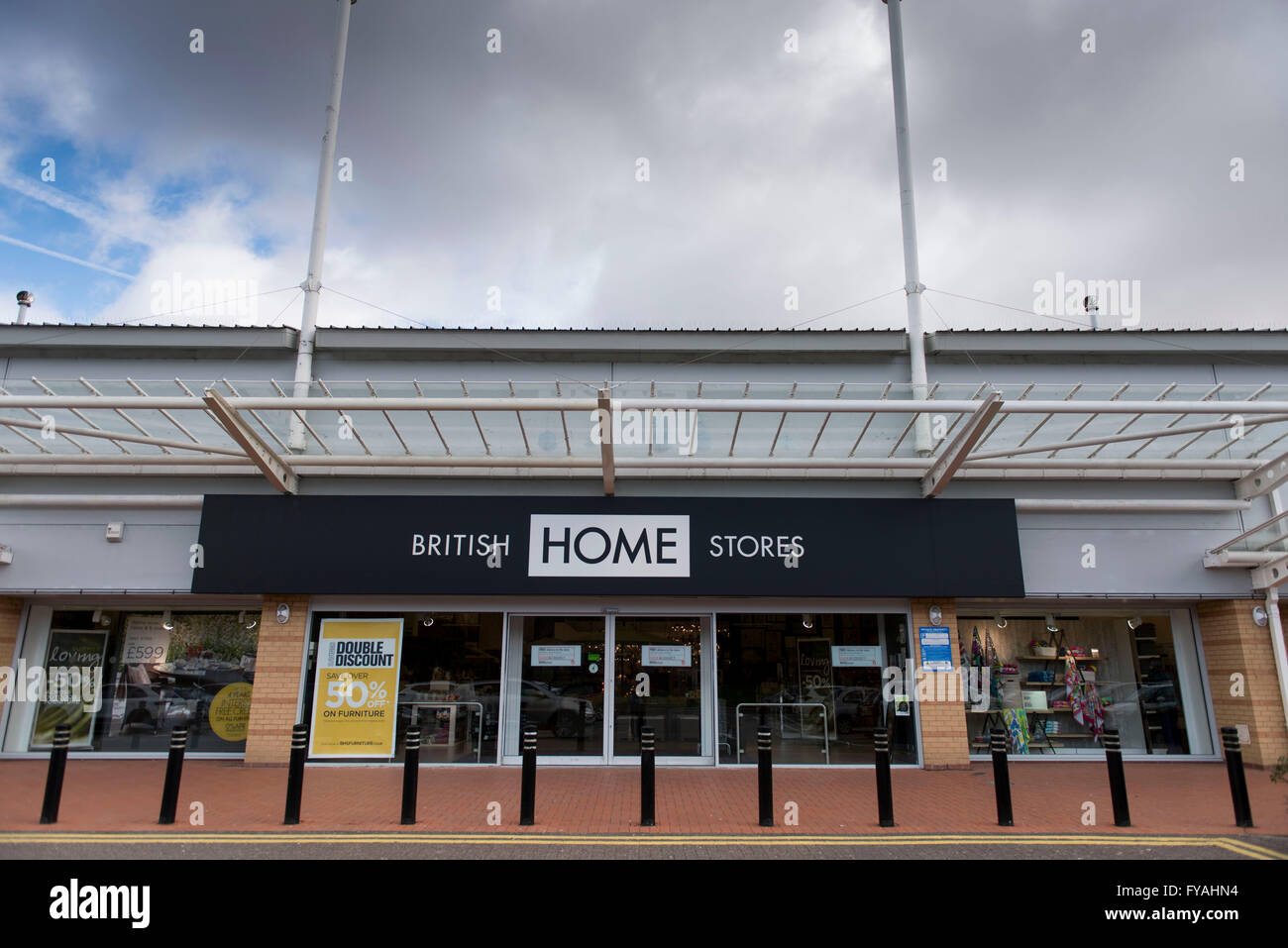 British Home Stores (BHS) store at Cardiff Bay retail park, Cardiff. BHS has gone into administration. Stock Photo