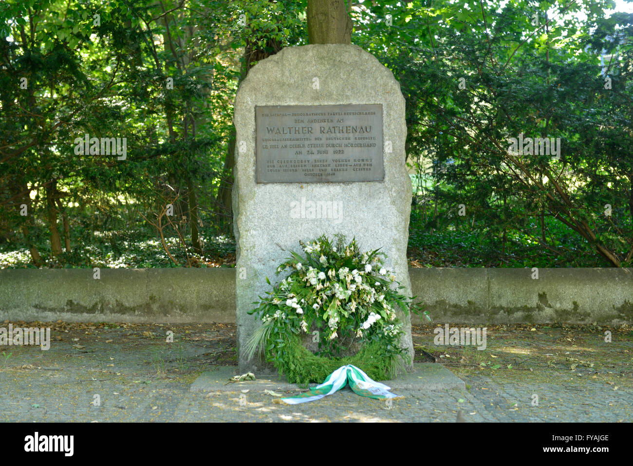 Gedenkstein, Walther Rathenau, Koenigsallee, Grunewald, Berlin, Deutschland / Königsallee Stock Photo