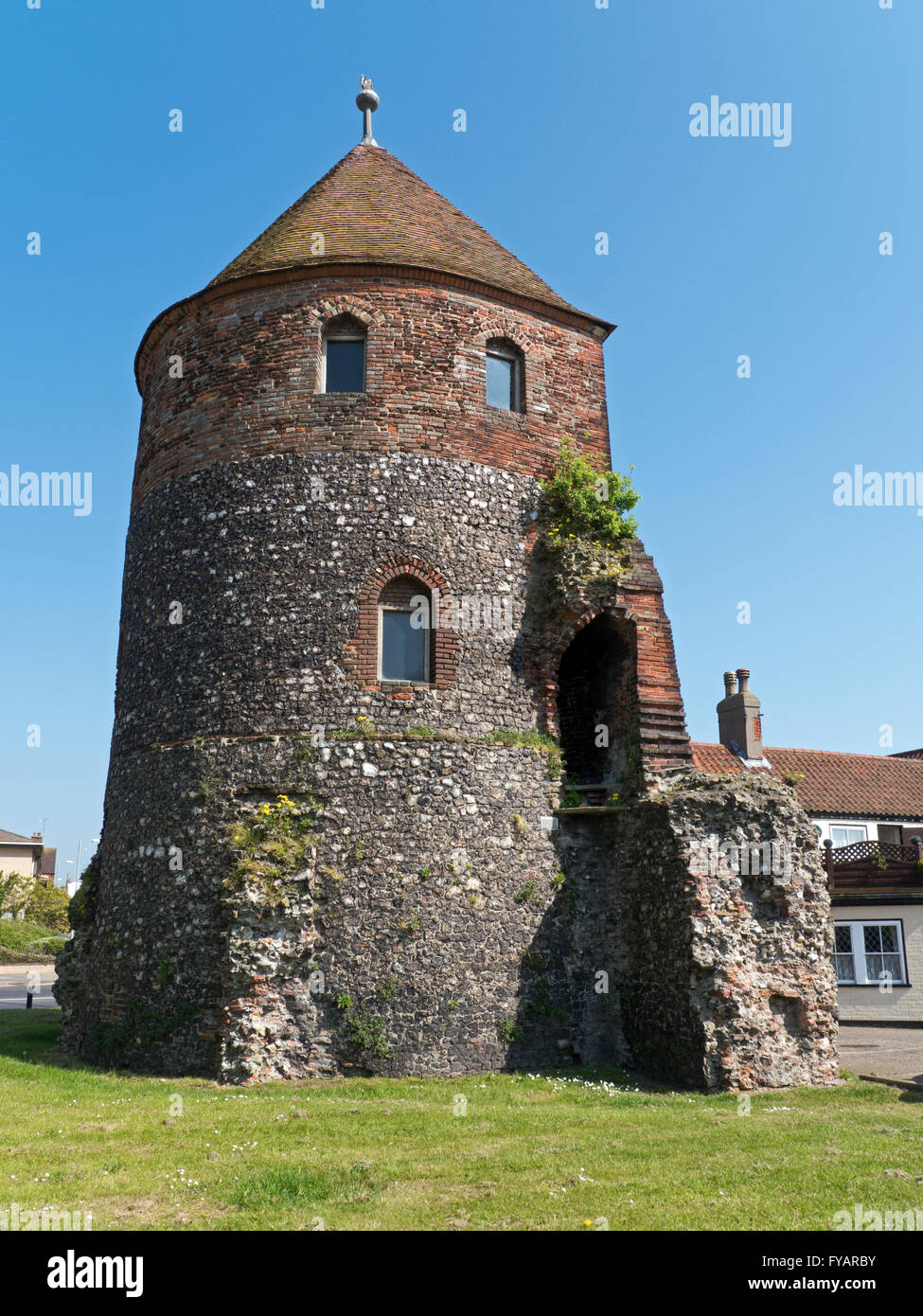 The North West Tower on the edge of The Old Town Wall, Great Yarmouth, Norfolk, England Stock Photo