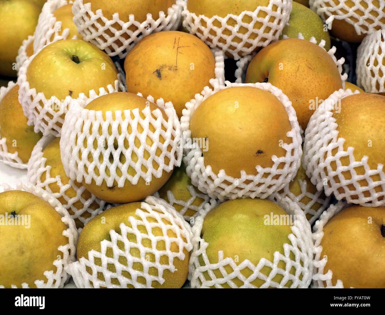 Japanese Pear Ripe Japanese apple pear hi-res stock photography and images - Alamy
