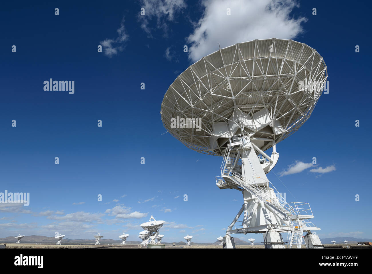 Huge antenna dish at Very Large Array, searching for imaging signal in space Stock Photo