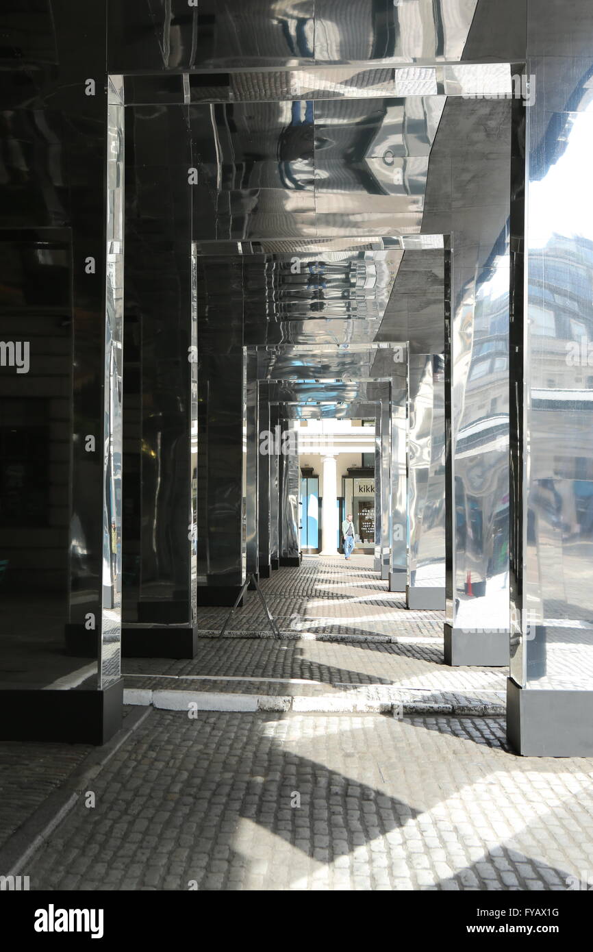 Covent Garden Market Mirror Cladding Stock Photo - Alamy