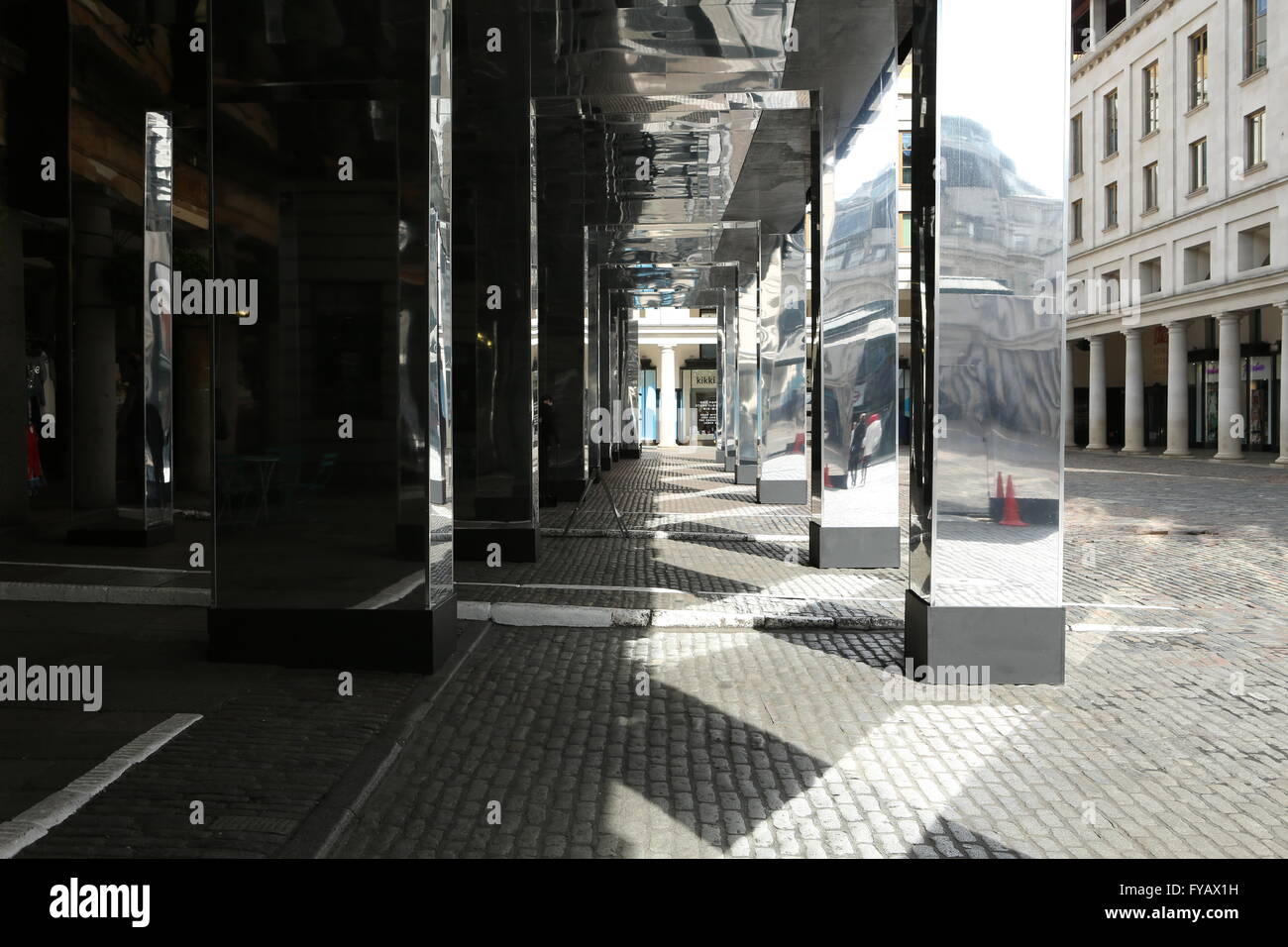 Covent Garden Market Mirror Cladding Stock Photo - Alamy