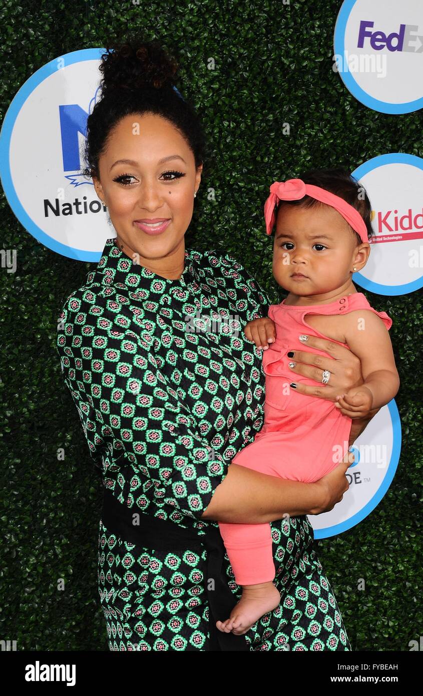 Tamera mowry ariah talea housley hires stock photography and images(02)