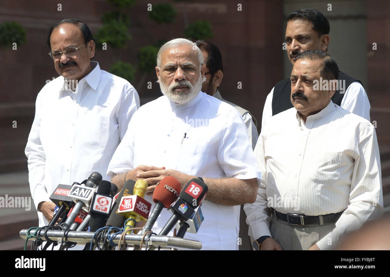 New Delhi, India. 25th Apr, 2016. Indian Prime Minister Narendra Modi (C, front), accompanied by his cabinet colleagues, addresses the media on the first day of the second half of the budget session in the parliament house in New Delhi, India, April 25, 2016. Credit:  Stringer/Xinhua/Alamy Live News Stock Photo