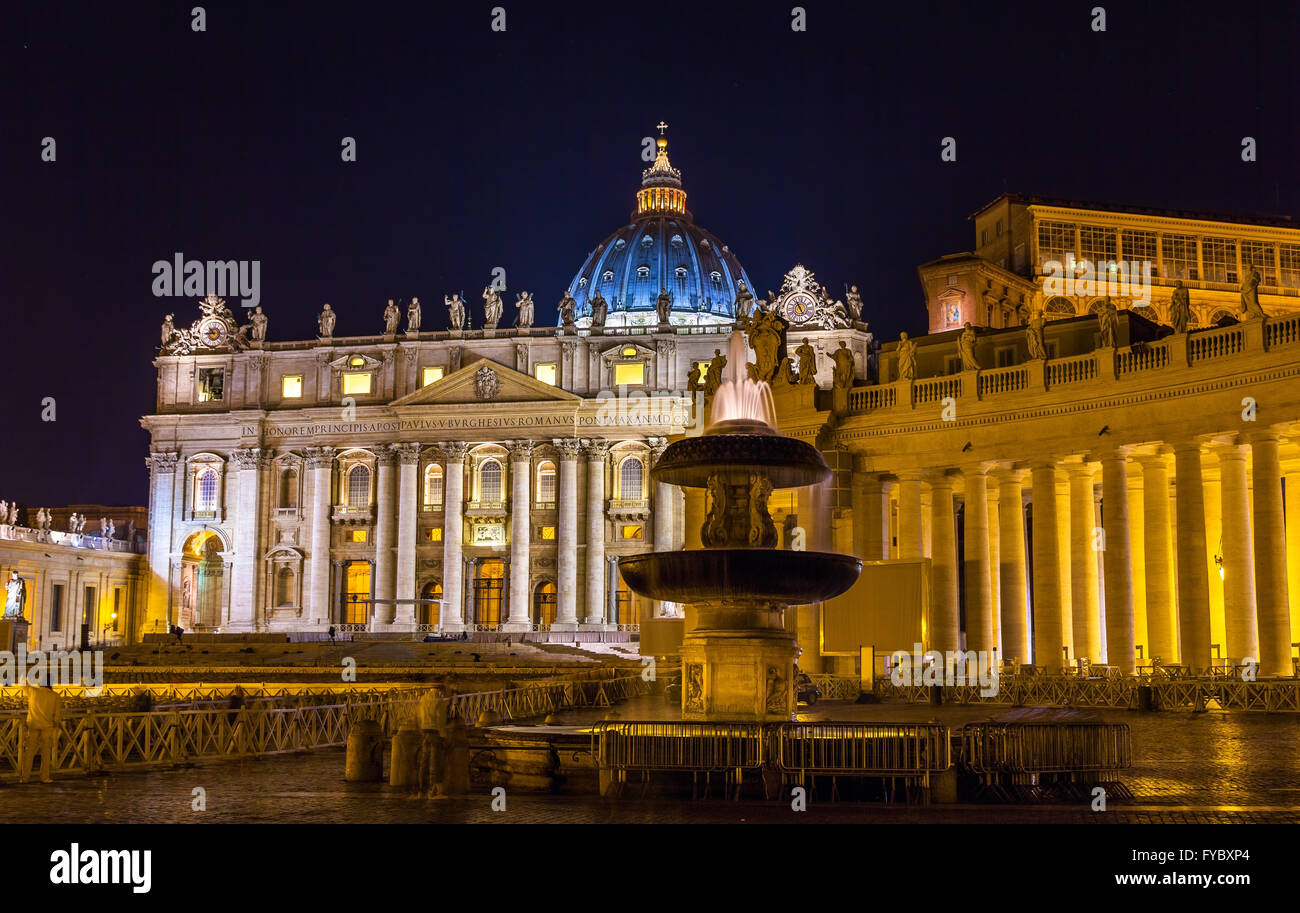 St peters basilica and fountain hires stock photography and images Alamy
