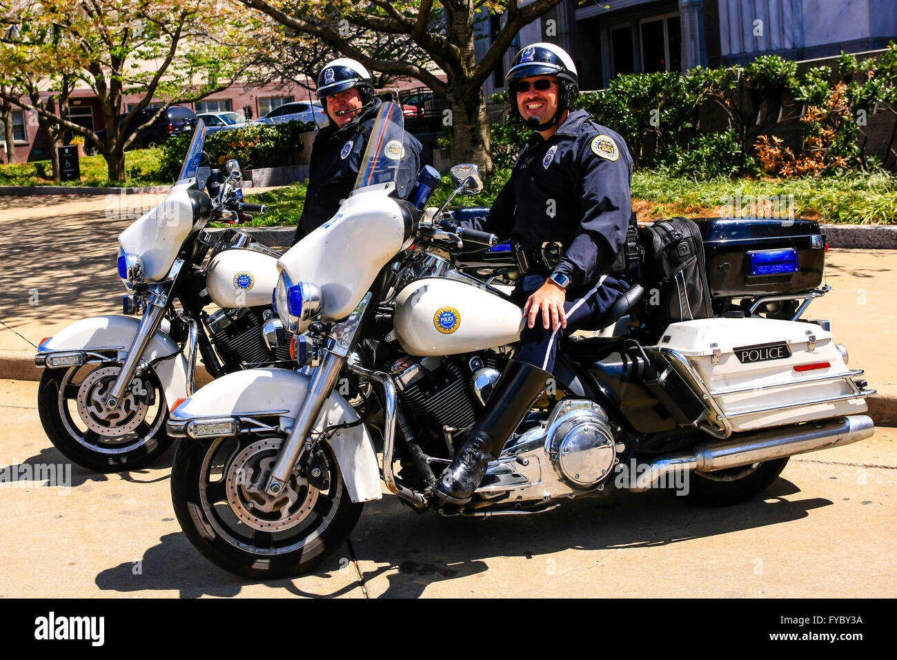 Motorcycle Cops High Resolution Stock Photography And Images Alamy