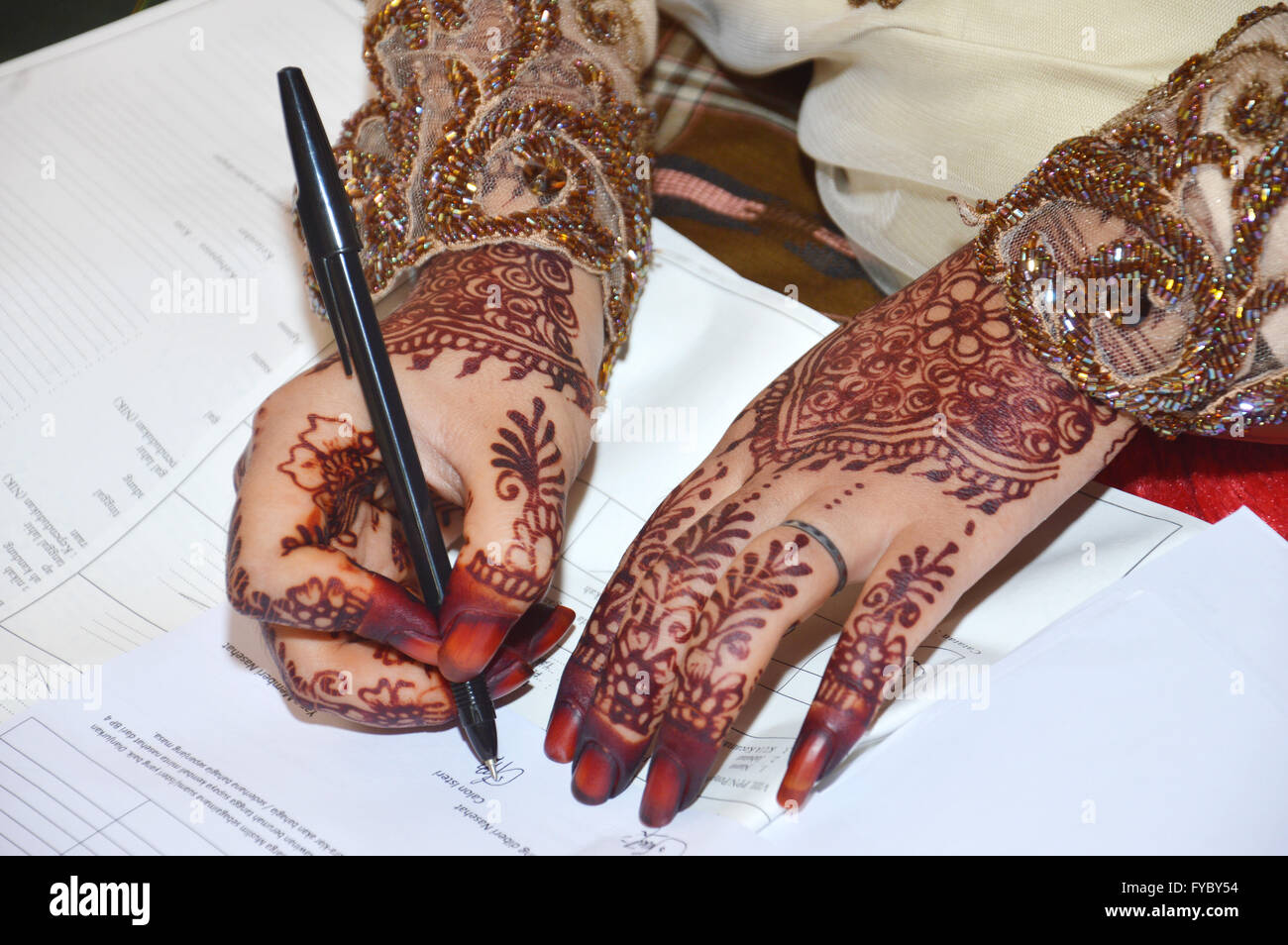 Unduh 67 Gambar Henna Indonesia Paling Bagus Gratis