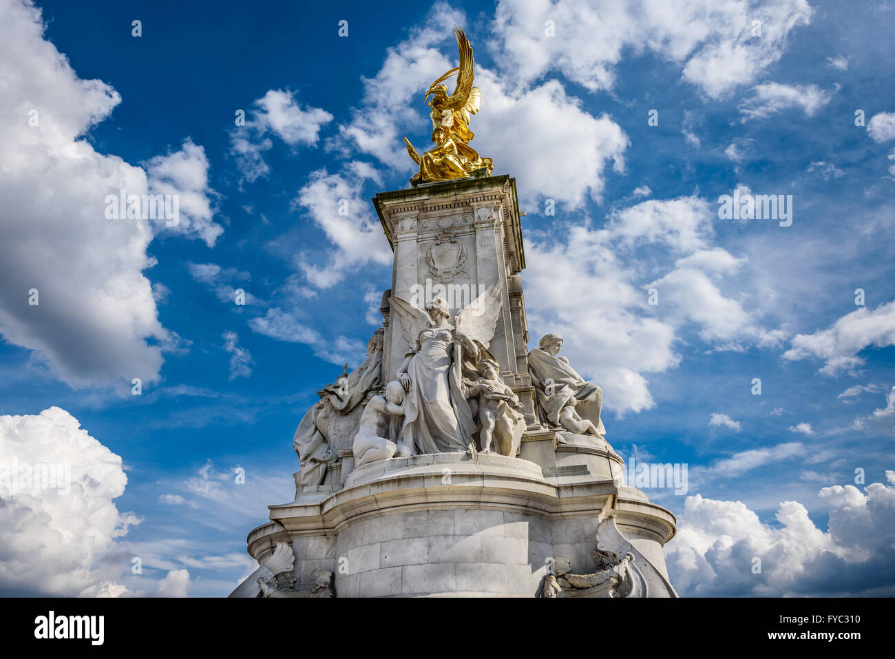 Queen Victoria Monument Statue London England at Buckingham Palace Stock Photo