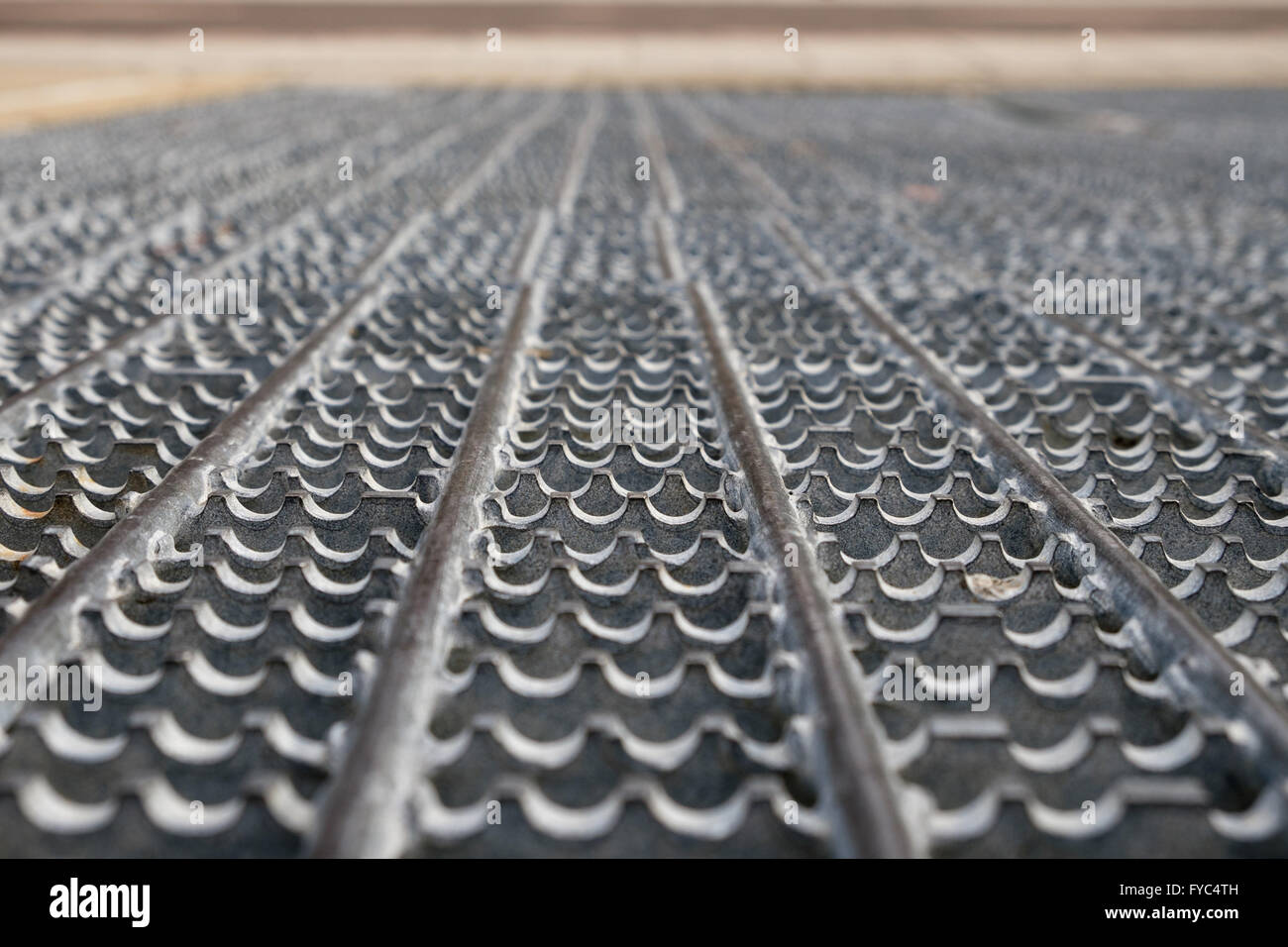 Powder Through Grate Pattern Gray metal grate, a study in pattern and texture Stock Photo - Alamy