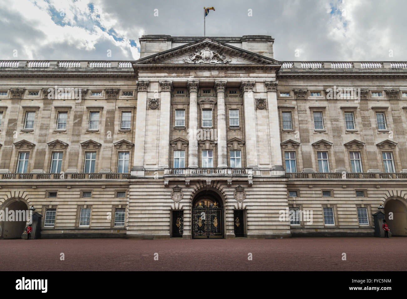 The front facade of Buckingham Palace on a gloomy London day. Stock Photo